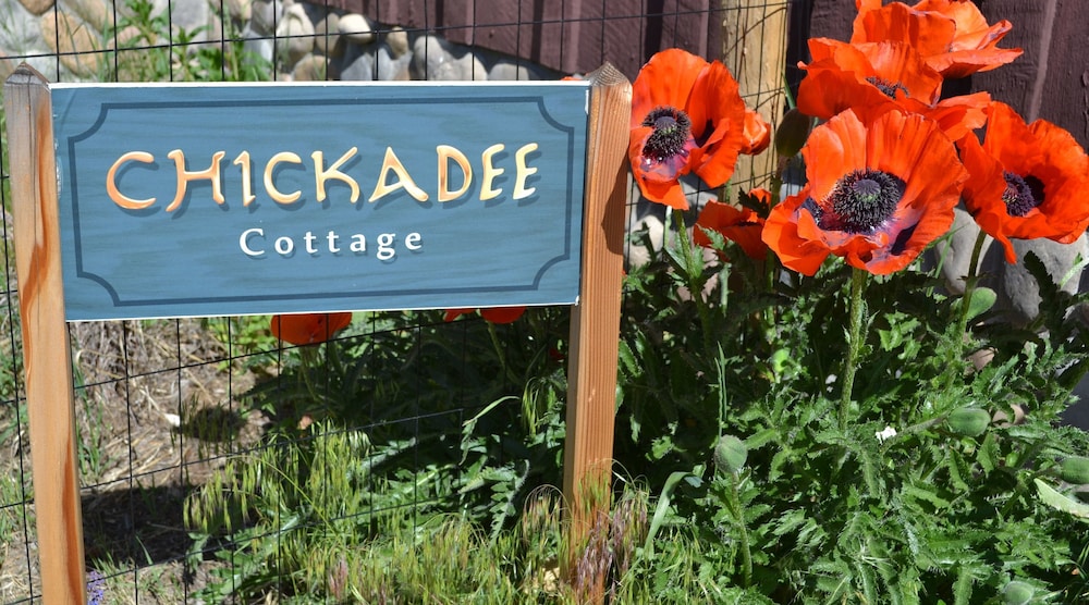 River Rock Cottages