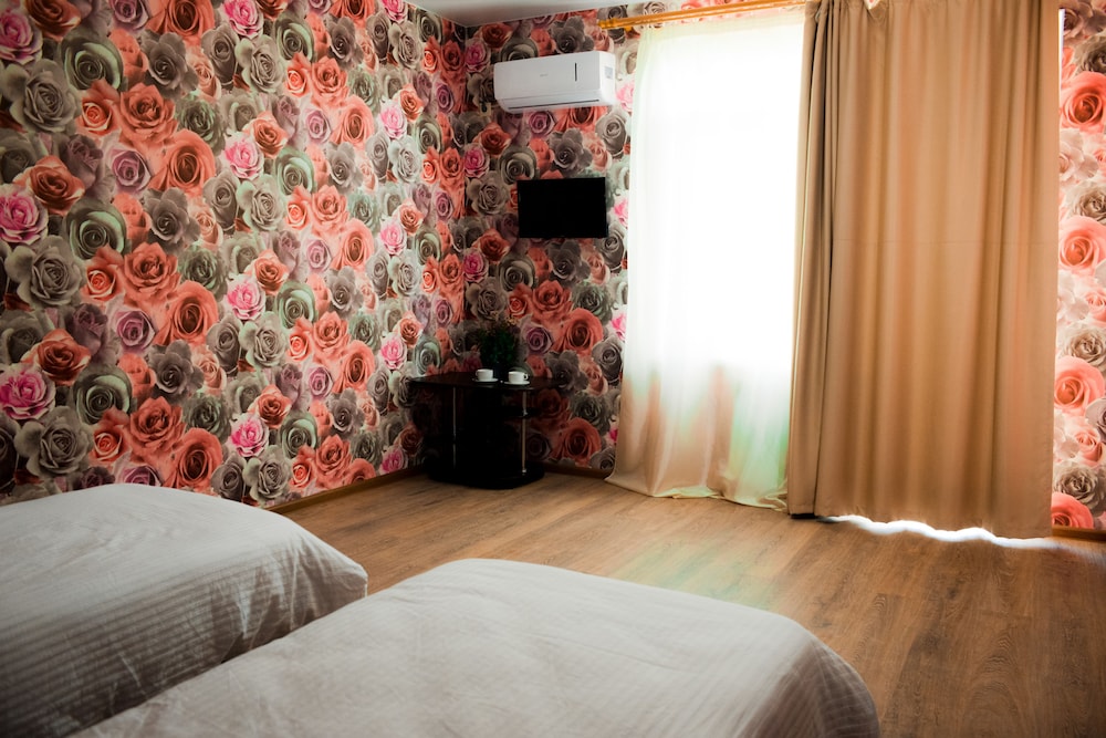 Guest house  HOLA