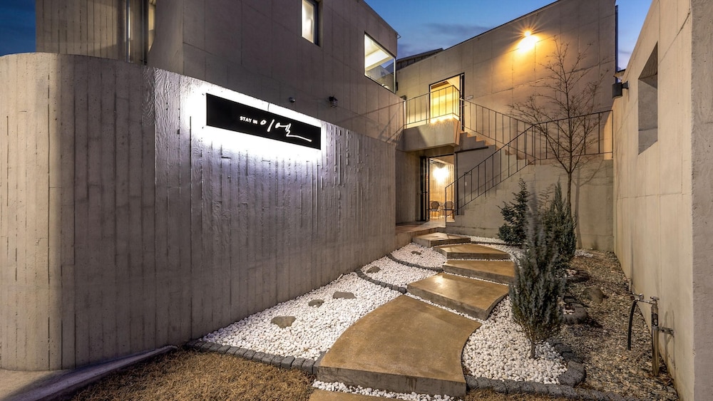 Gyeongju EL Poolvilla Pension view 4