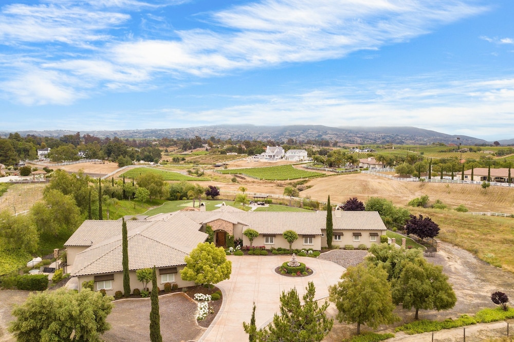 Twilight Vines by Avantstay Secluded Estate Views of Wine Country