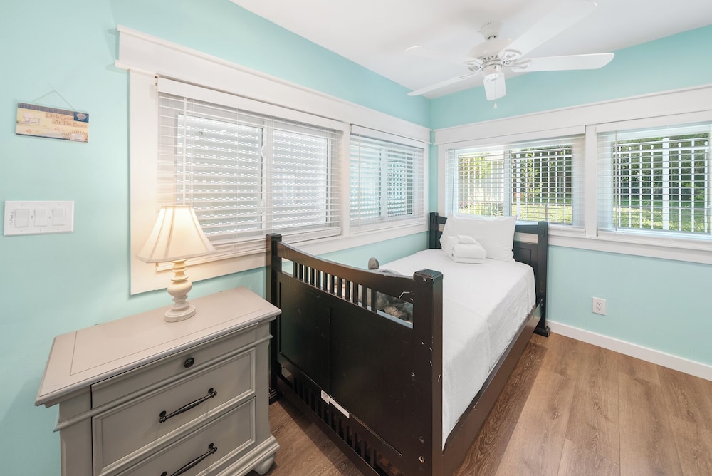 Hideaway Cottage