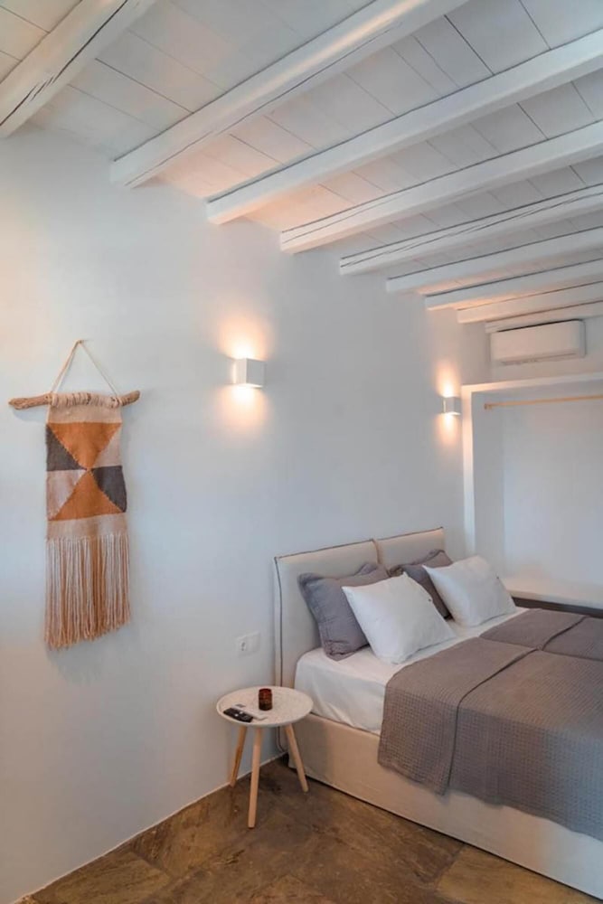 Living Blue in Tinos view 2