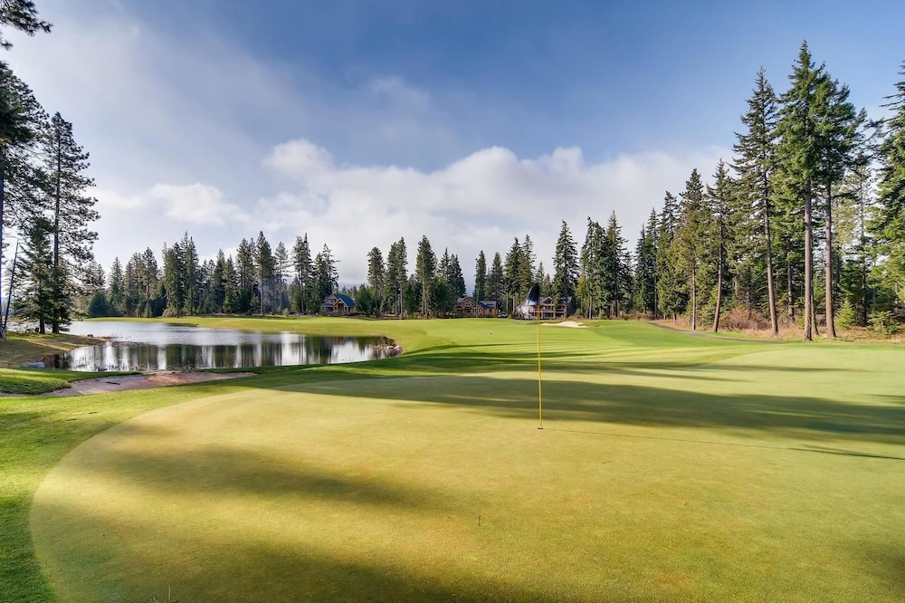 Tiger Lilly Lodge
