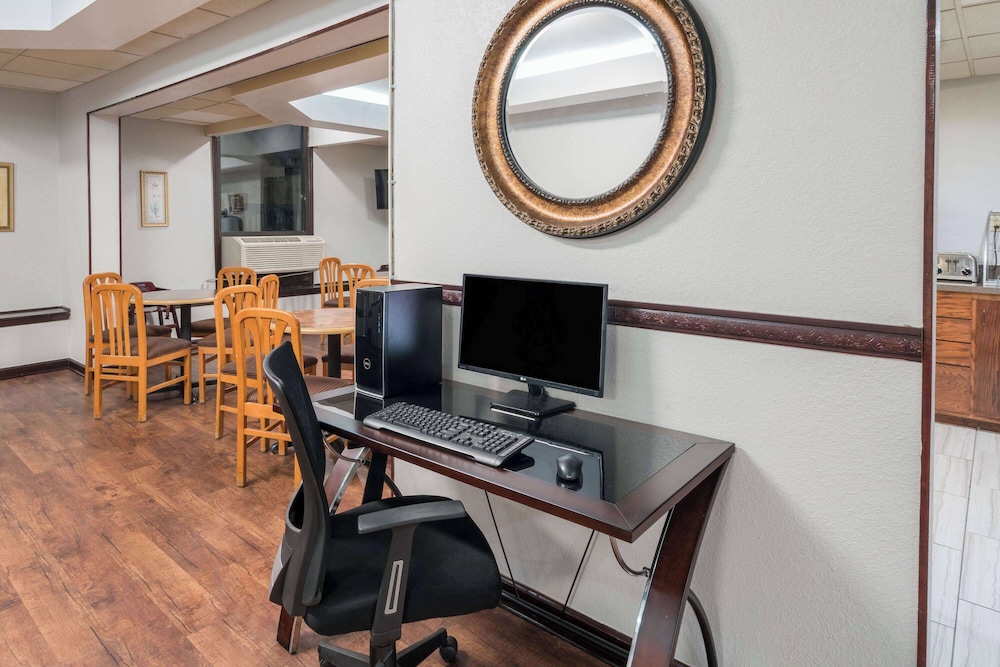 Days Inn by Wyndham Goodlettsville/Nashville - Property Image 14