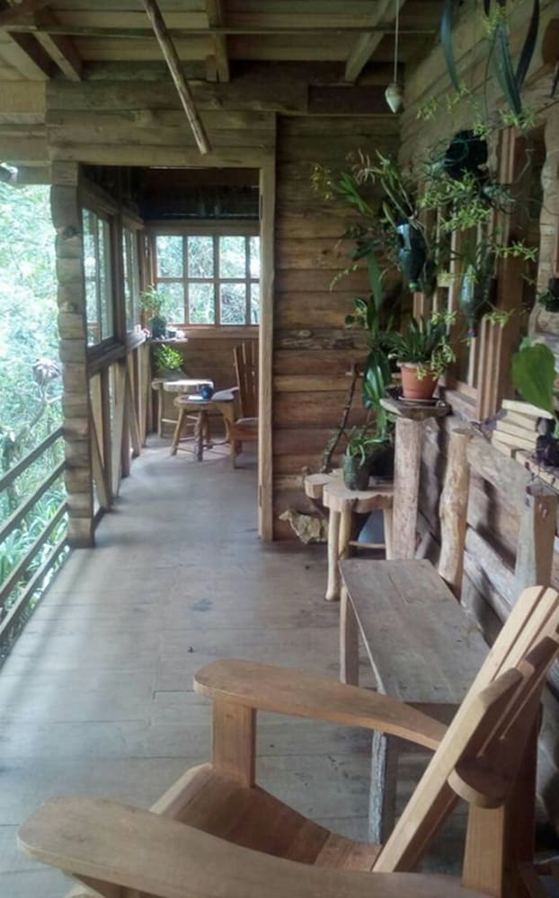Hostel Paraiso Verde Coban