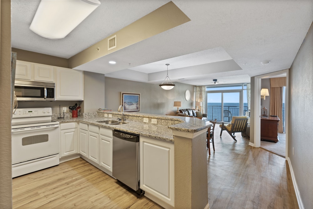 Grand Atlantic by Elliott Beach Rentals