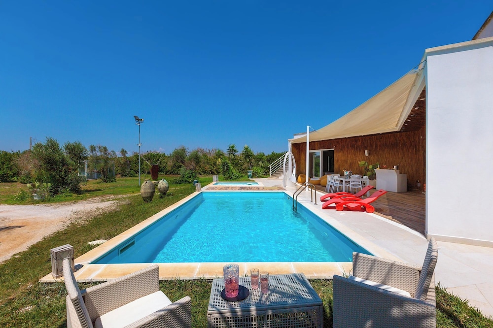 4179 Villa Sueño By Perle di Puglia view 4