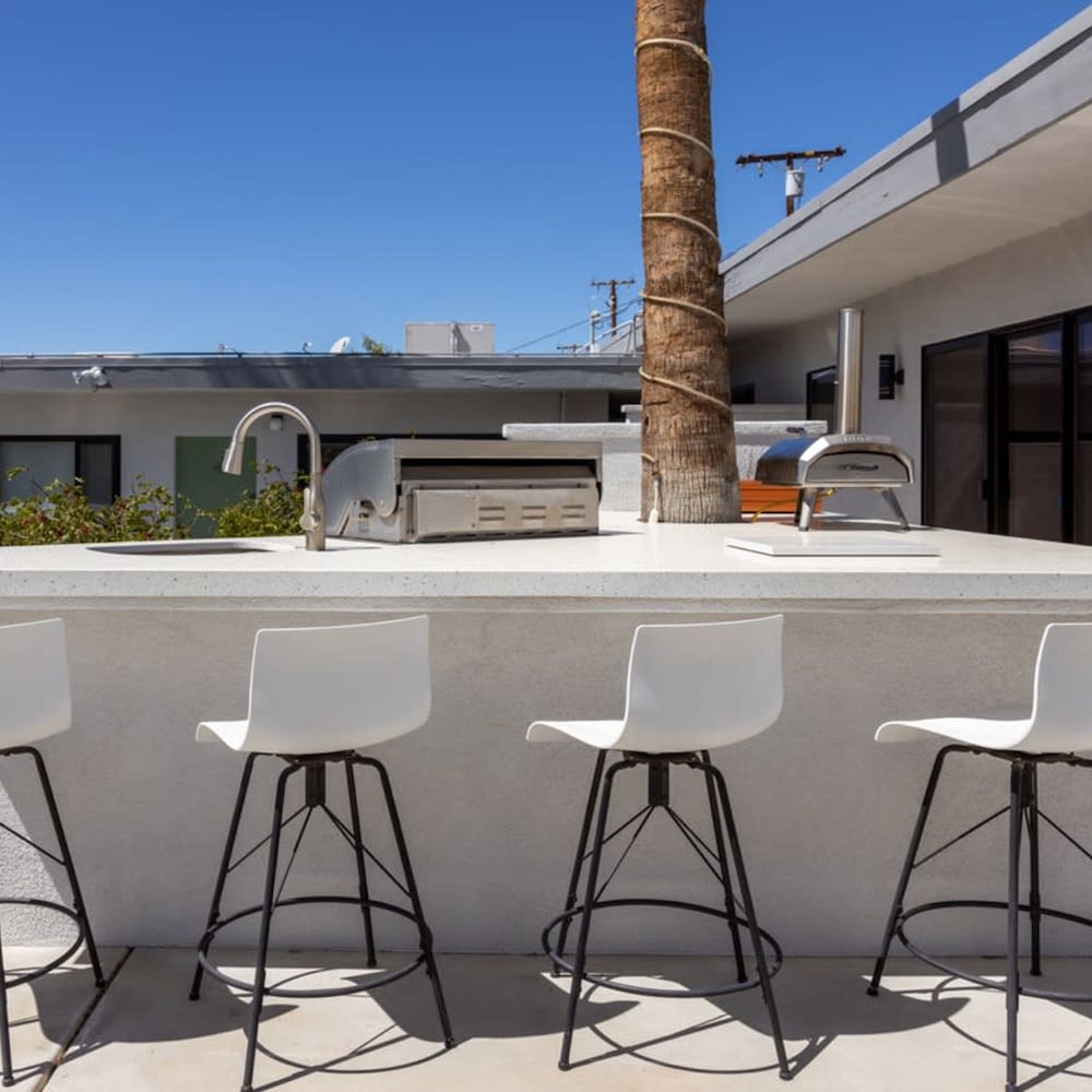 The Yucca Hotel- Entire Boutique Buyout