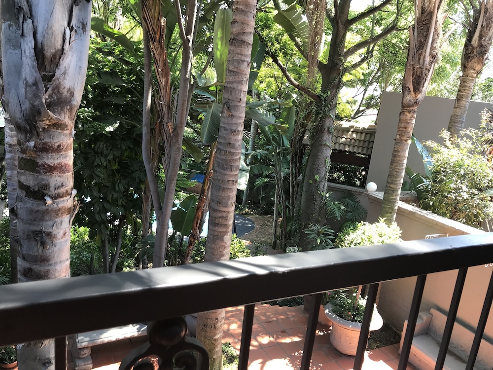 Waterhouse Guest Lodges 295 Indus Street
