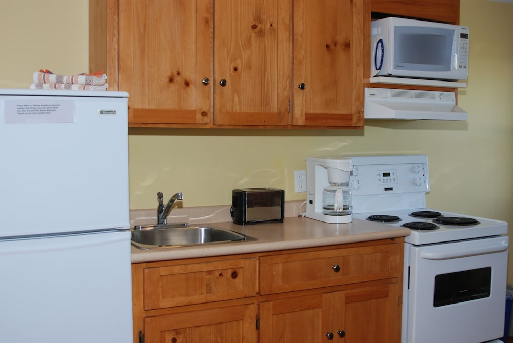 Shining Waters Cottages