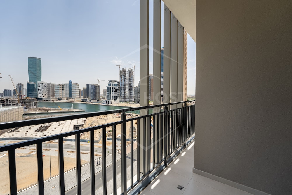 Zada Tower 1BR Apt- Business Bay - Dubai