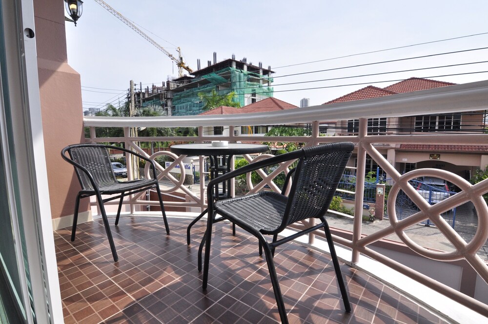 Pattaya Pool Villa
