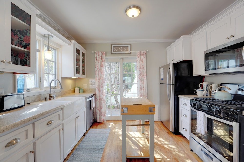 Coral Cottage