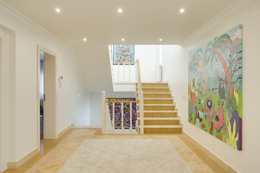Coastline Arrabida Villa by Cadenzalux