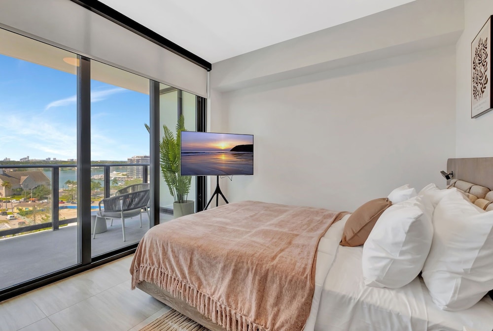 Luxury Condos Near Miami Beach