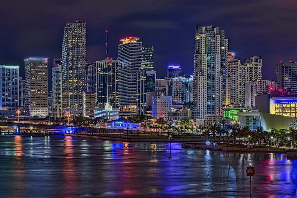 Lux Arch Studios at Brickell