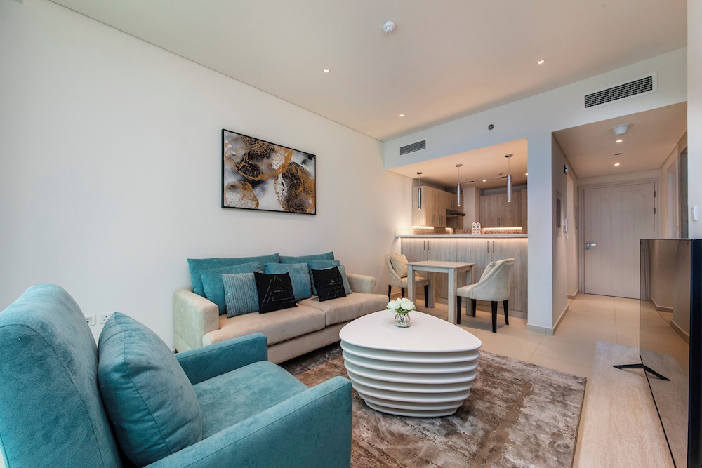 New 1BR with beautiful sea view
