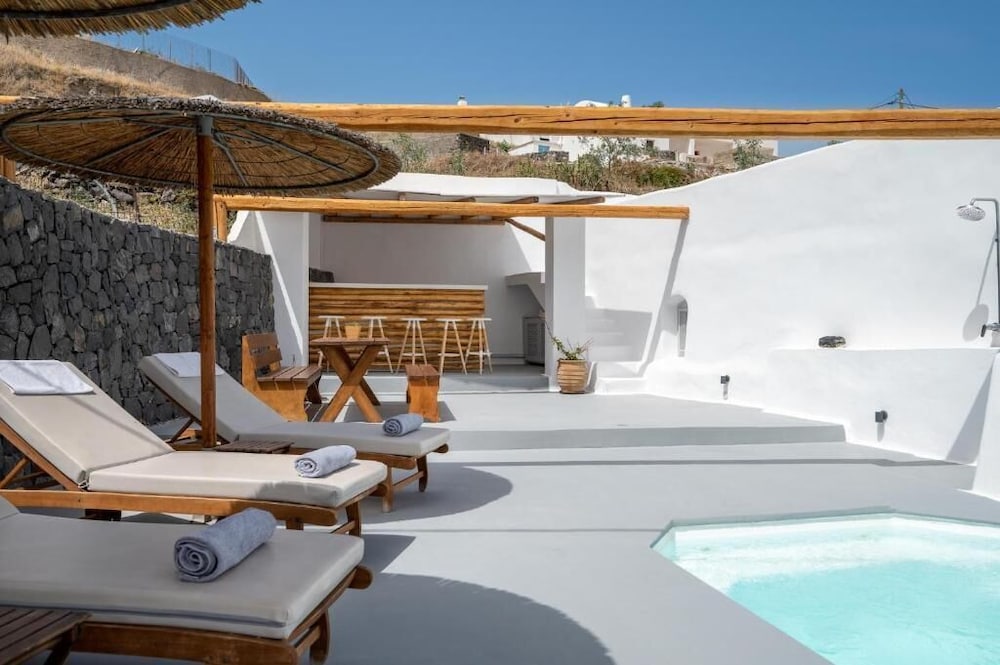 Karpimo Suites