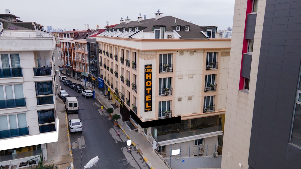 Loss Hotel - Image 70