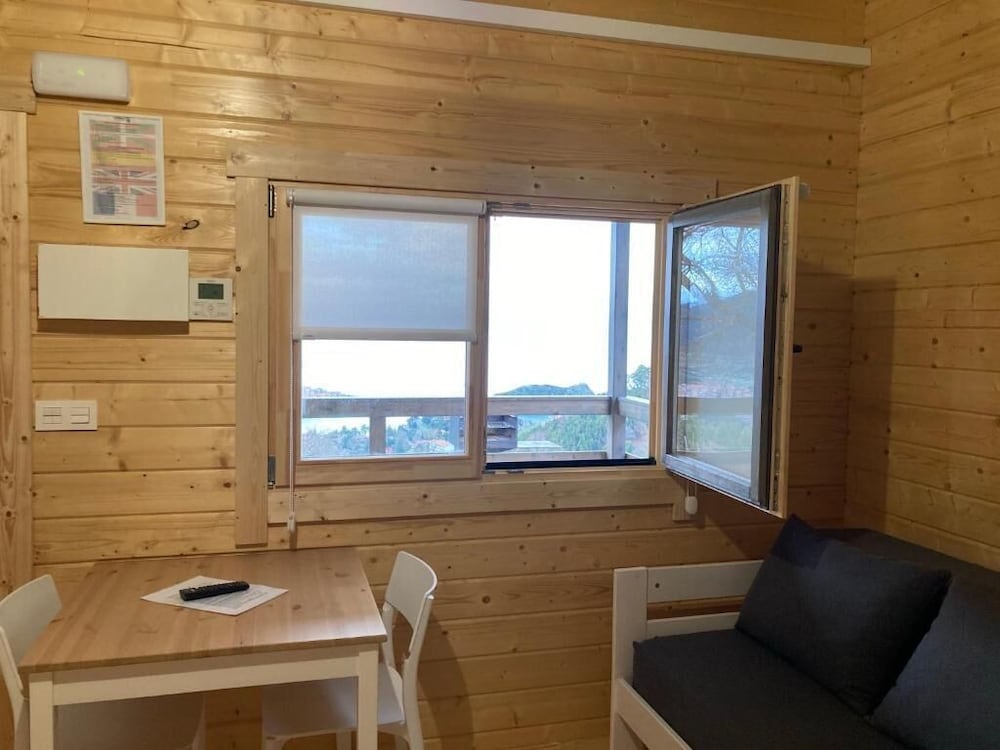 Camping & Bungalows Leagi