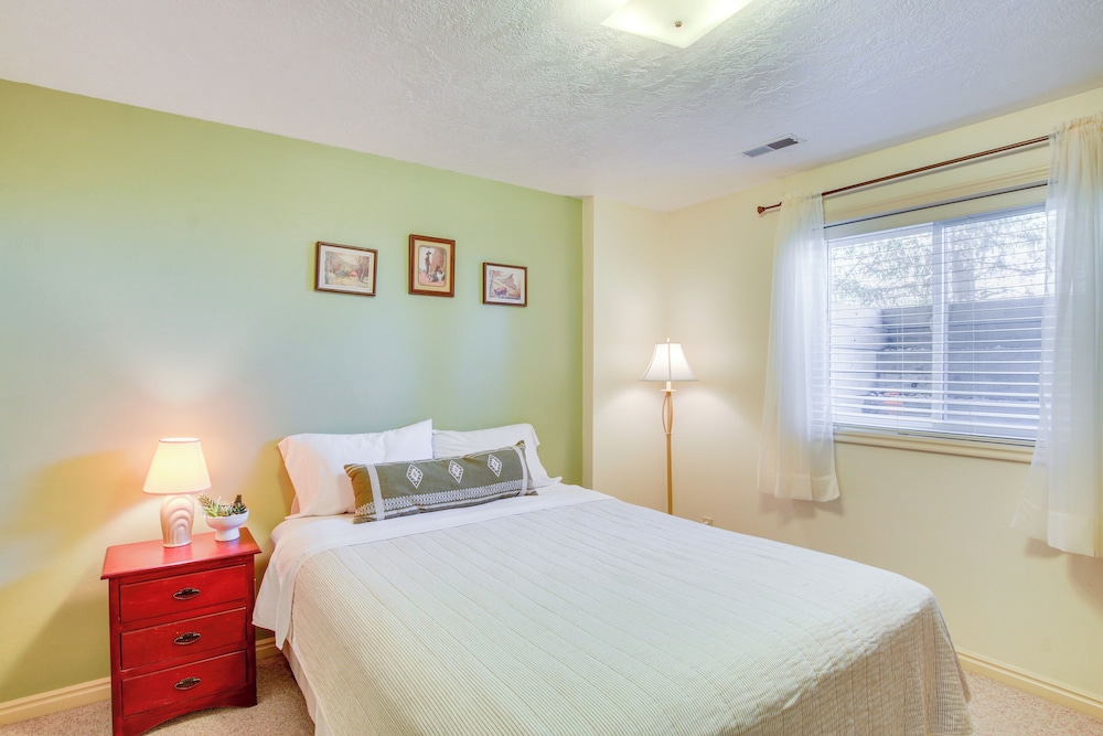 5 Mi to Downtown Logan: Scenic Retreat w/ Patio