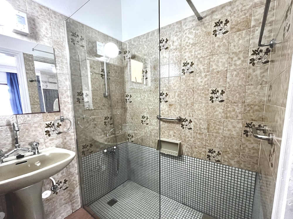 79 AN - Stay Nissi Chrysland Studio 111