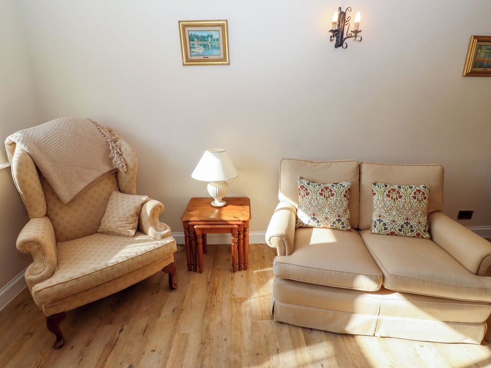 Catkin Cottage