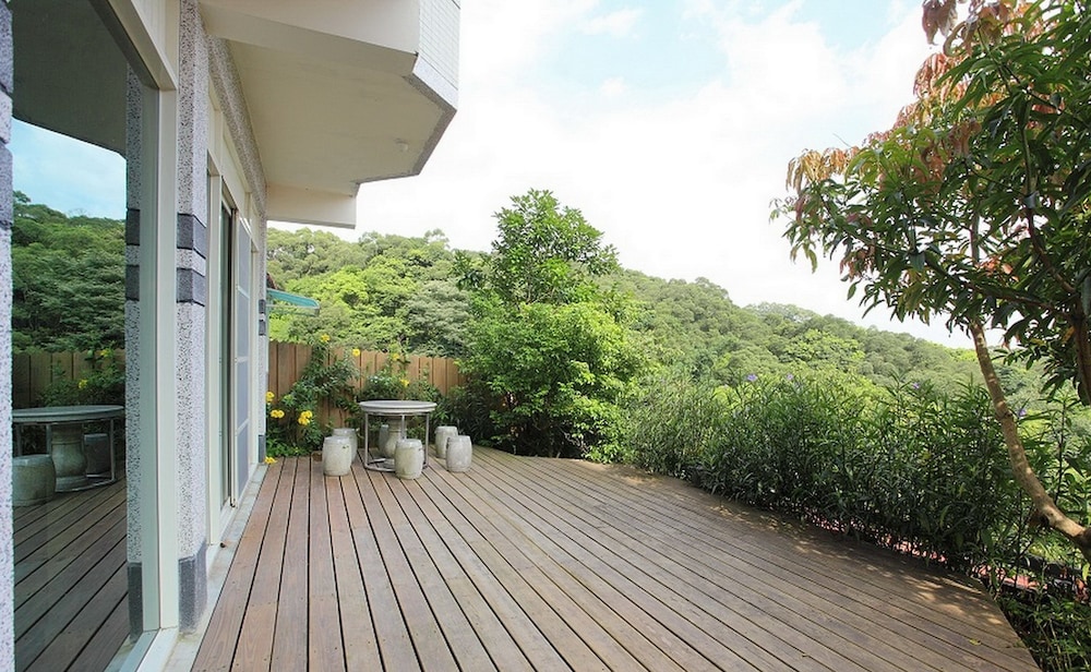 Regale Villa Hotel