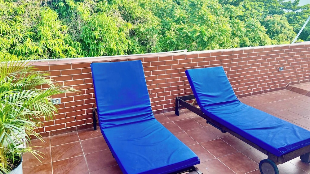 Sea Near and Beach a few Minutes Walking Top Location by RHV Living