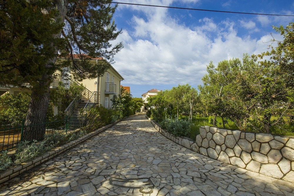 Photo 26