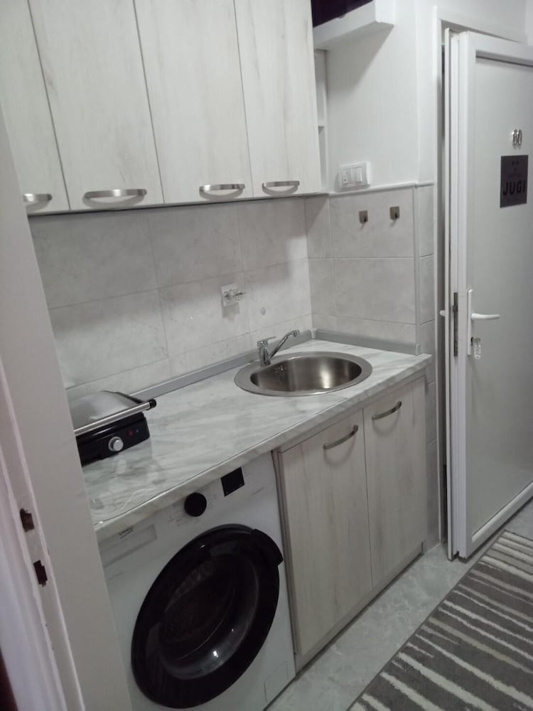 Charming Studio Apartment in Novi Pazar With City & Mountain Views