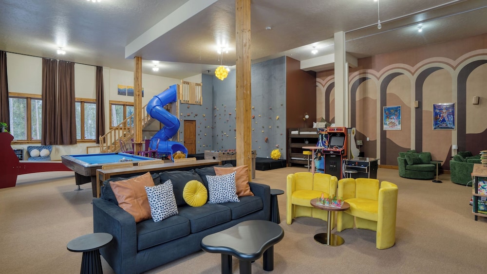Skate Bowl, Hot Tub & Game Room Breckenridge Adventure Chalet by Avantstay
