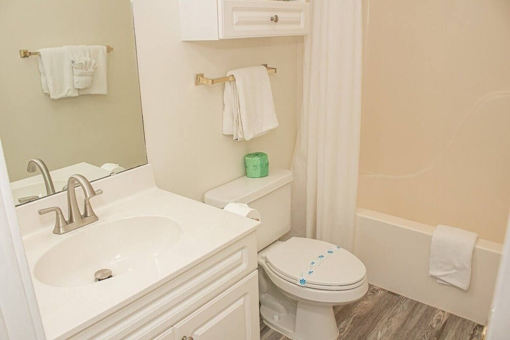 Magnolia Place 4665-301 2 Bedroom Condo