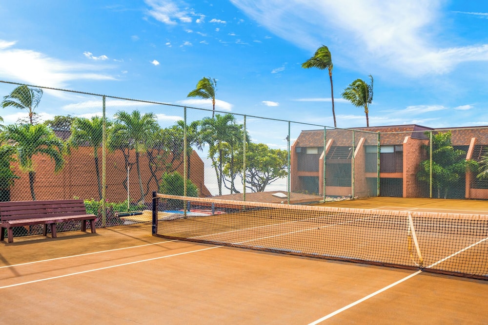 Kuleana Club - 402
