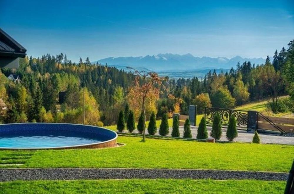 Luxury Villa with View of Tatra Mountains, Sauna, Hot Tub, Swimming Pool view 4
