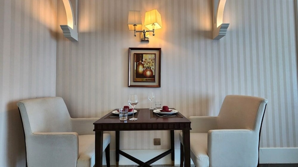 Luxury 1 Bedroom condo CloseToBeach G411