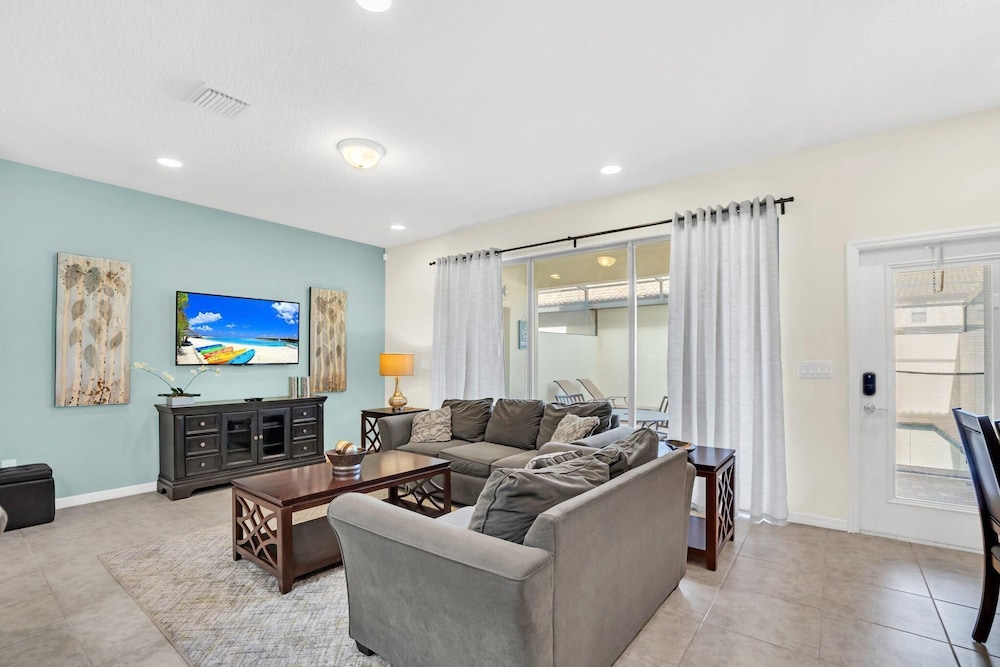 2027 MD - Windsor Westside Tranquil Haven