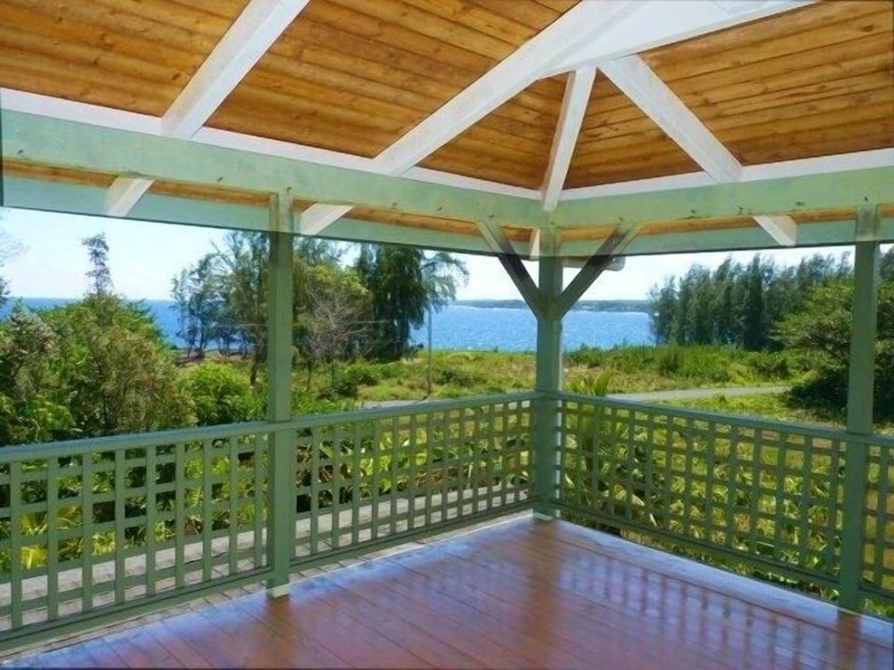 Hale Ki'i Maka Manu 4 Bedroom Home by RedAwning - Property Image 11