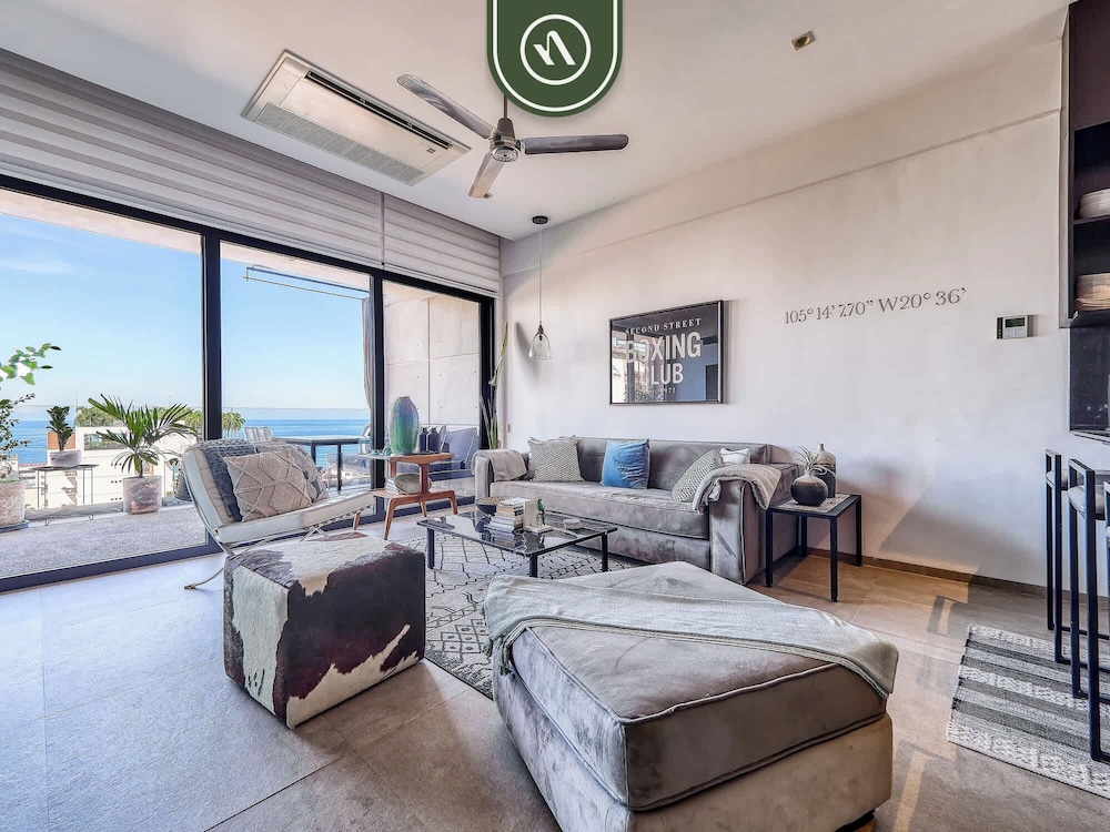 Oceanview Condo With Amazing Rooftop Pool - Gym