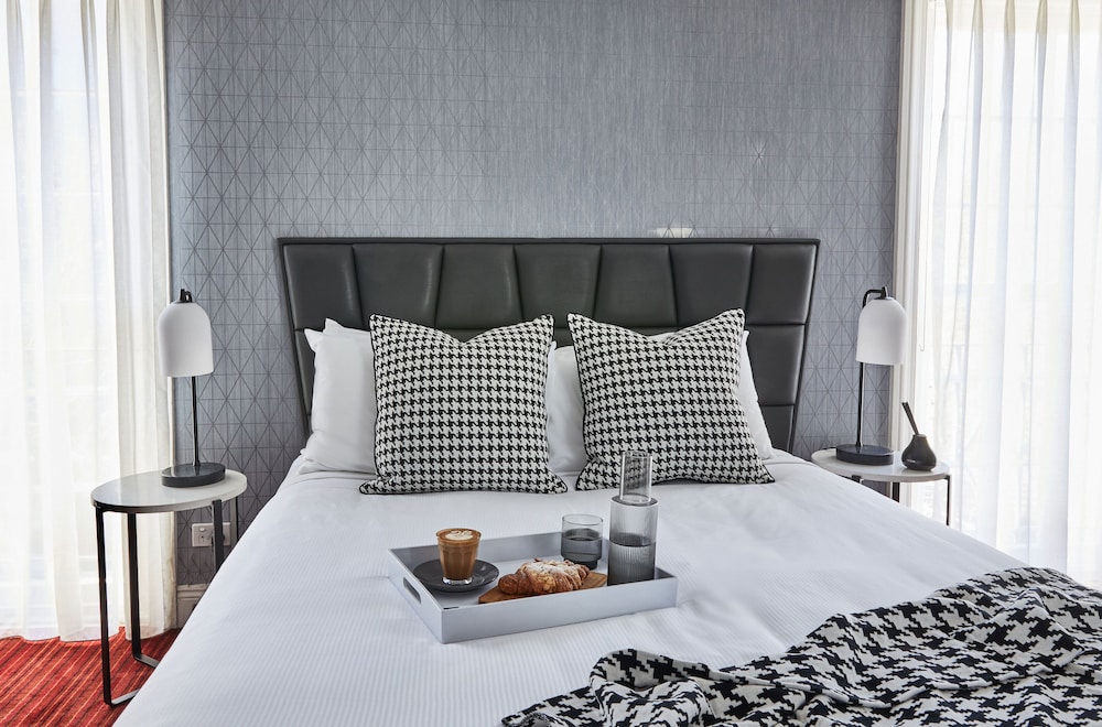 Potts Point Vacations - No9 Springfield - Property Image 5