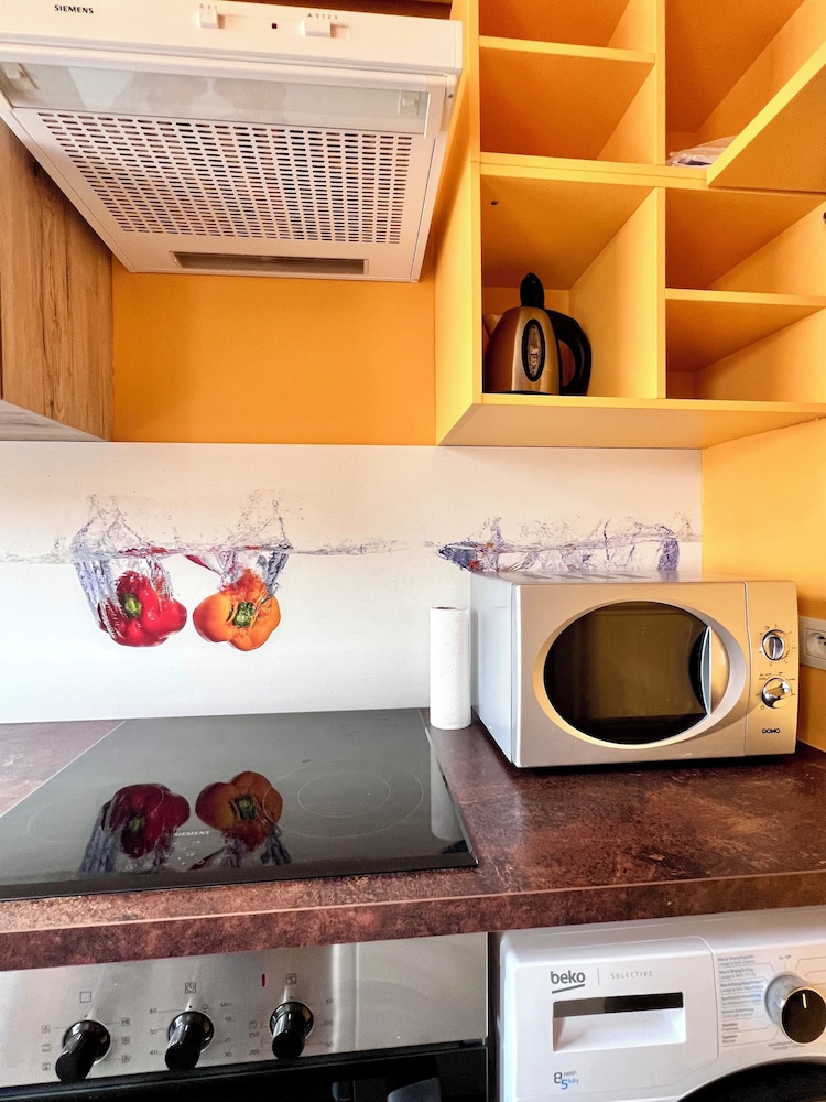 Beachfront & Sea View Sleeps 6