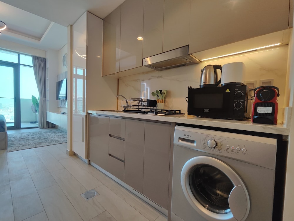 Lux BnB Farhad Azizi- Al Jaddaf