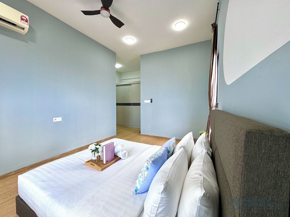 Country Garden Danga Bay Sea View Homestay by Stayrene