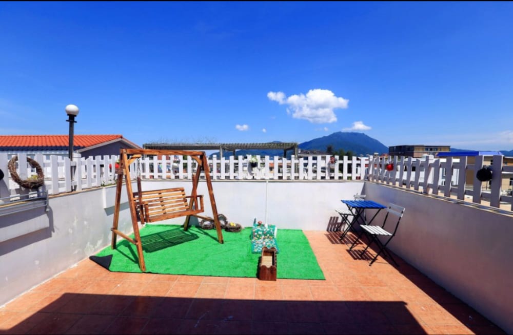 Romantic Seaside Hotel