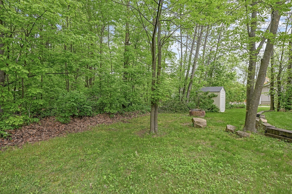 Mosinee Woodland Escape - Lower Suite