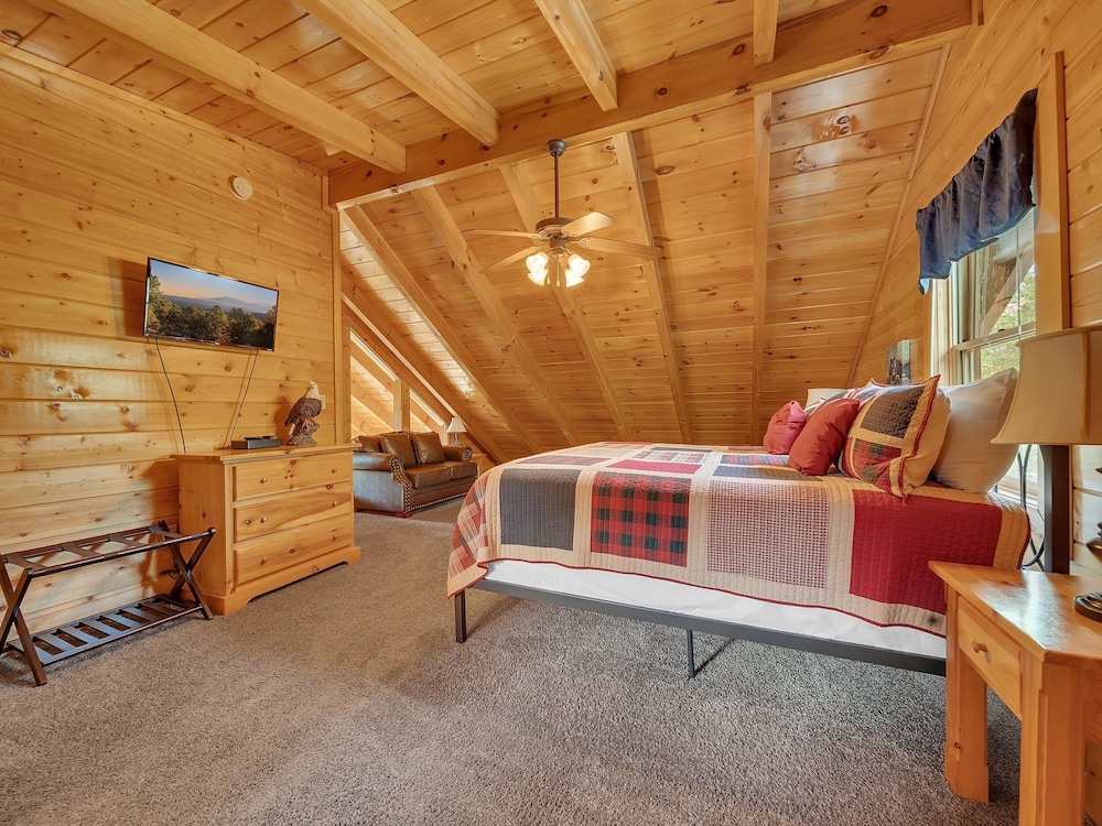 Ern860 - Cozy Bear Overlook 4 Bedroom Cabin