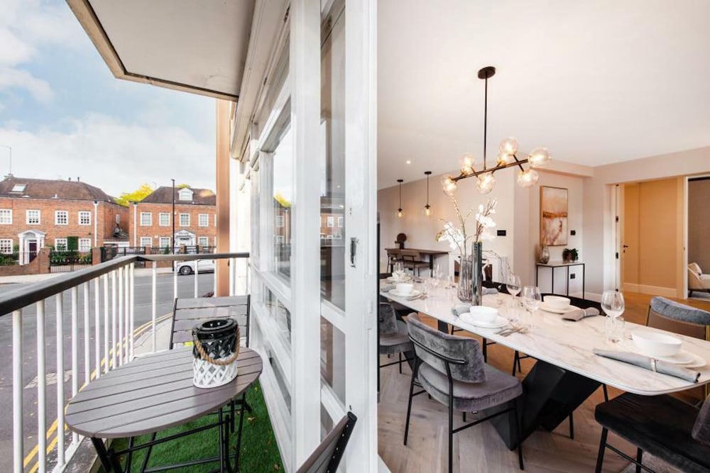 Ultra Luxury Central London 3bed Apartment