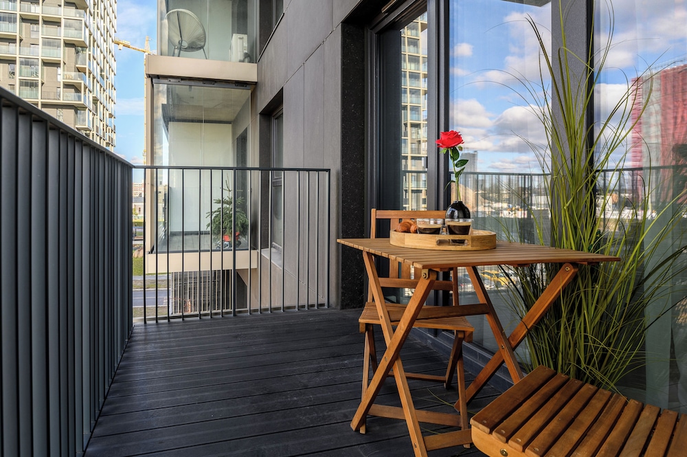Manhattan by Kairos Apartments
