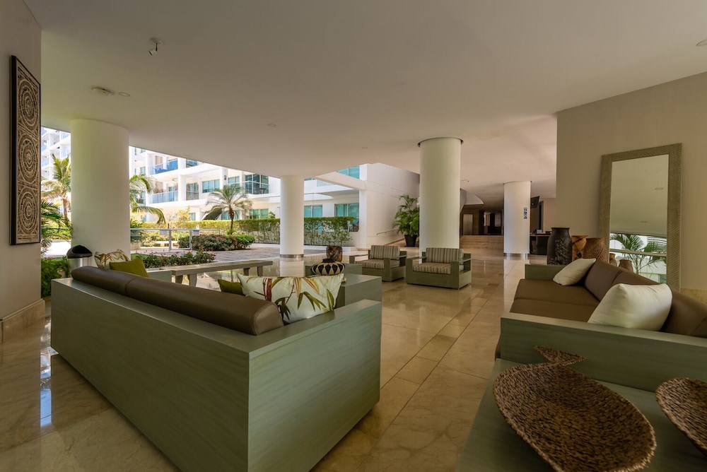 Cartagena Luxury Beachfront Apartments view 2