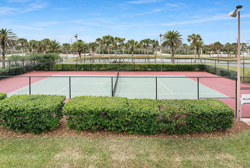 Vast Oceanfront Views Pool Patio Tennis